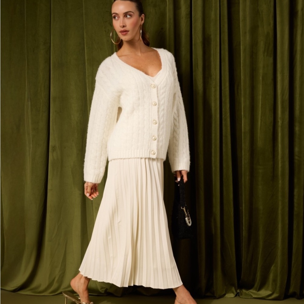 NWT AVARA 2-piece Joyce Dress Set Pleated Dress & Cardigan Cable Knit Sz Medium